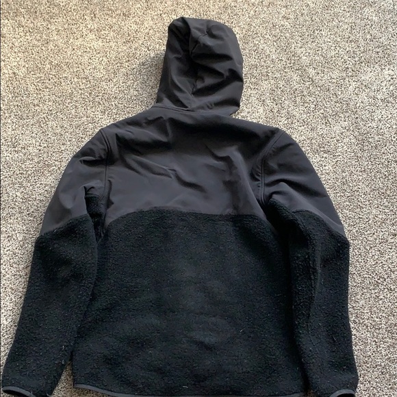 Lulu lemon kids jacket - Picture 2 of 2